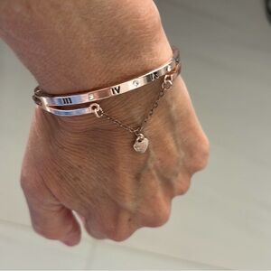 Elegant Rose Gold Tone Bracelet